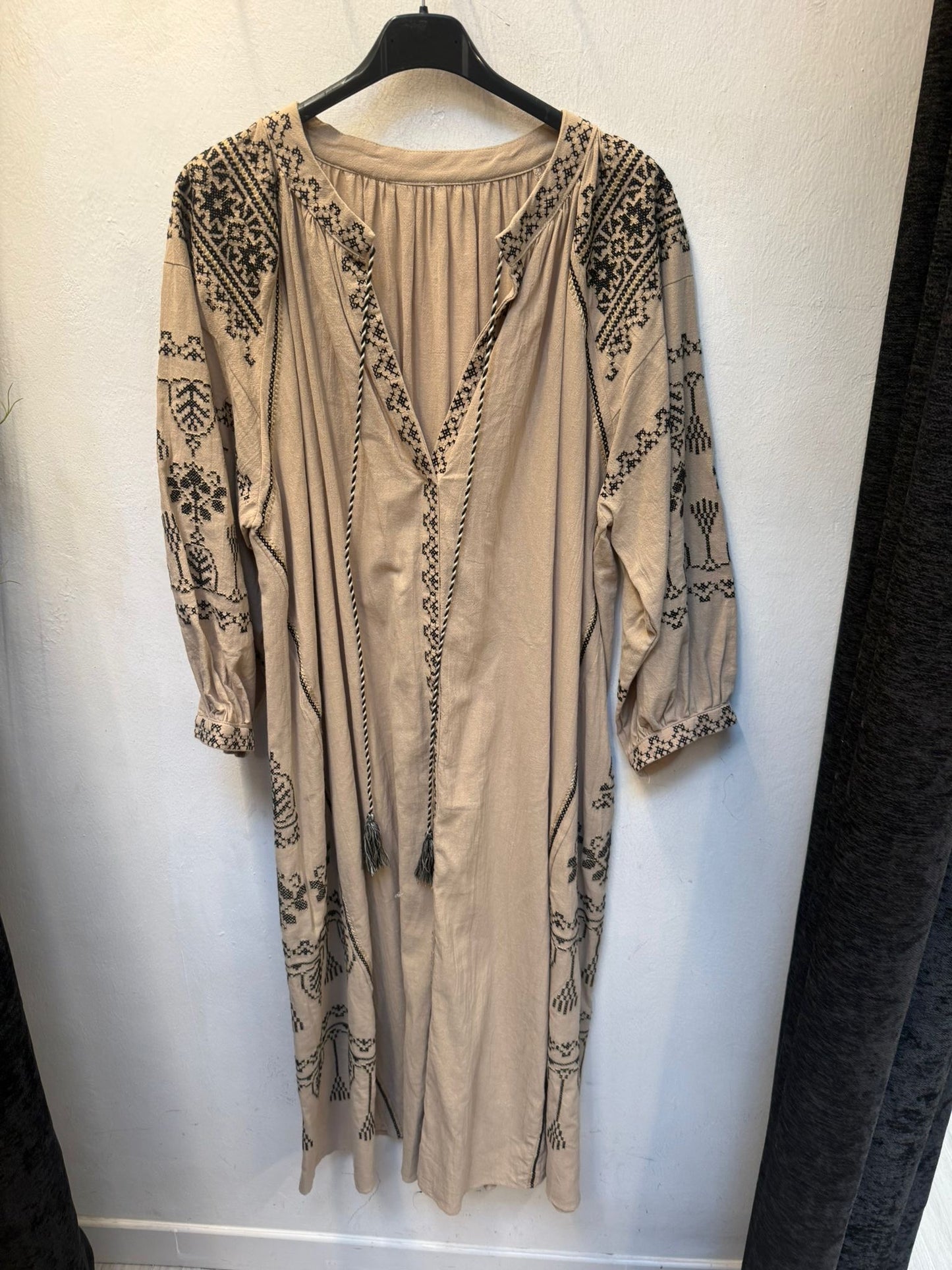 Abito Embroidery